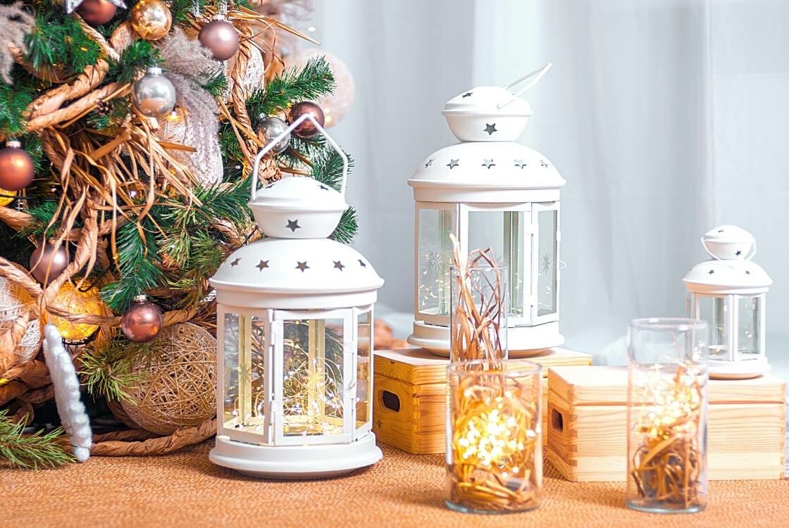 simple festive decor