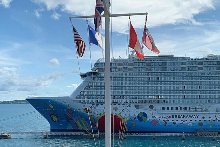 Norwegian Breakaway cruise ship at Bermuda Dockyard
