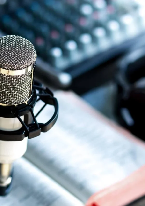 Independent Media To Follow: Join The Voices Defending Democracy