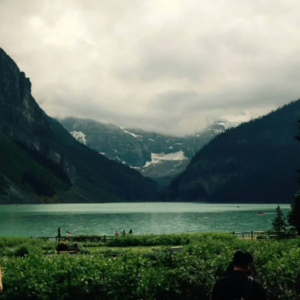 Lake Louise in Banff National Park showing Canada’s dramatic mountain landscapes, a highlight for female solo travelers visiting Canada.